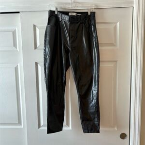 Abercrombie & Fitch Curve Love Vegan Leather Skinny High Rise Pants - Black